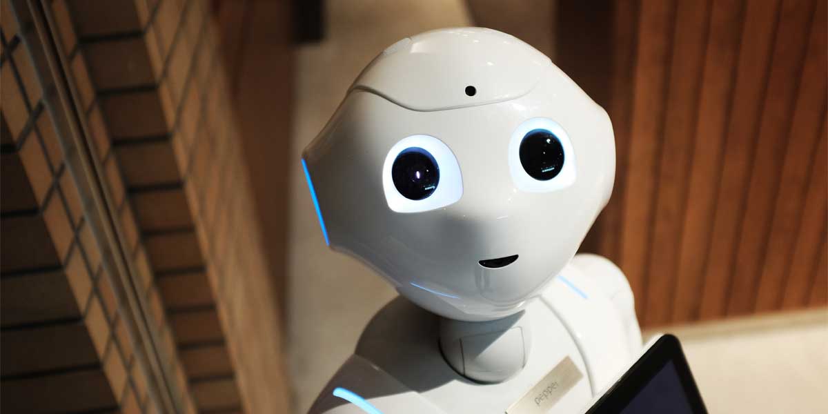 Roboter in der Pflege: Wo stehen wir heute?
